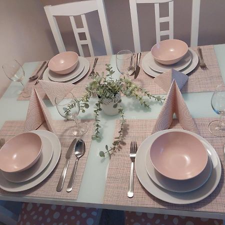 Helles Modern Eingerichtetes Apartment Halle  外观 照片