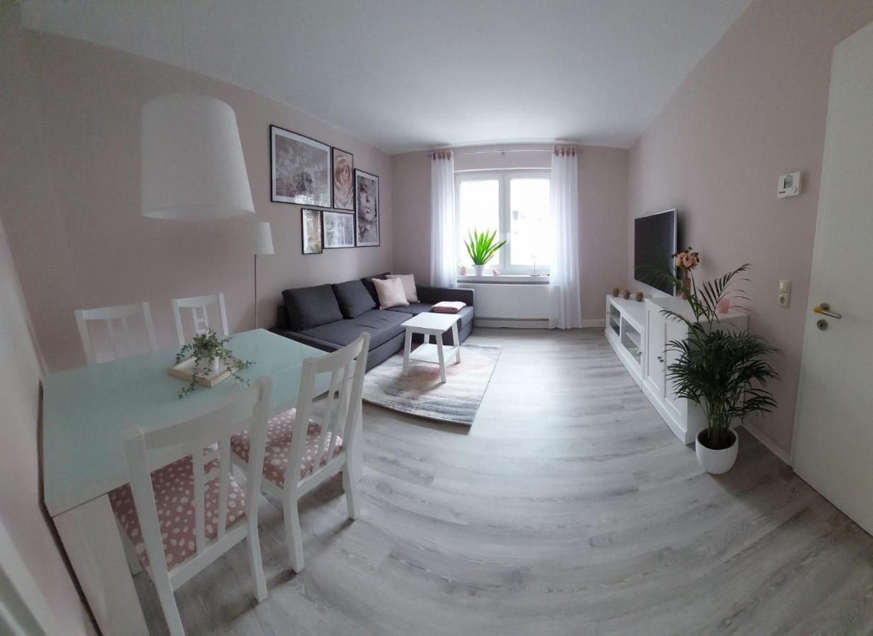 Helles Modern Eingerichtetes Apartment Halle  外观 照片