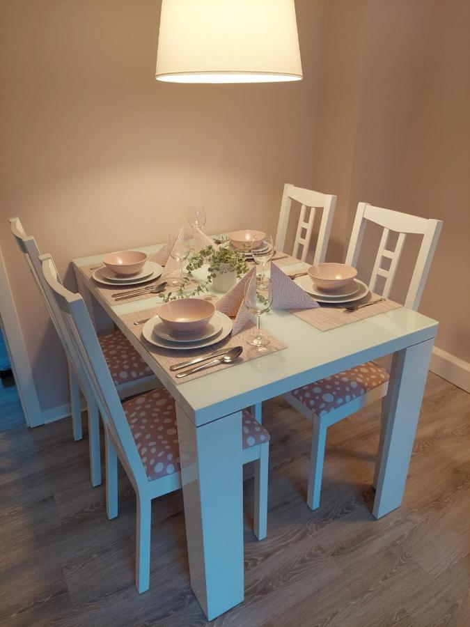 Helles Modern Eingerichtetes Apartment Halle  外观 照片