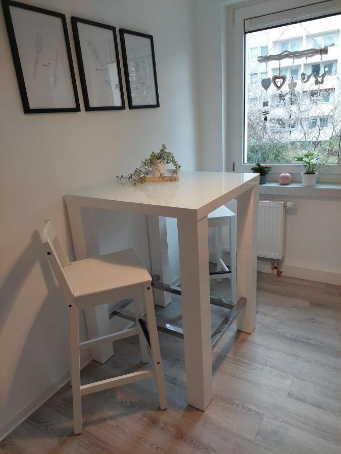 Helles Modern Eingerichtetes Apartment Halle  外观 照片